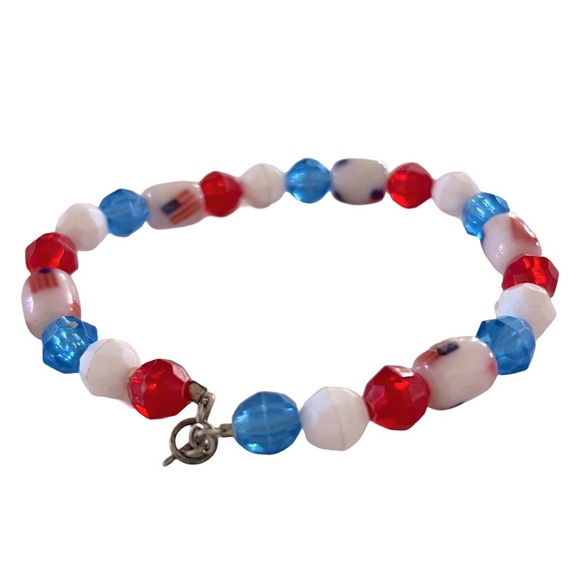 Red, White, and Blue USA Flag American Fourth of July Beaded Bracelet - Picture 2 of 5